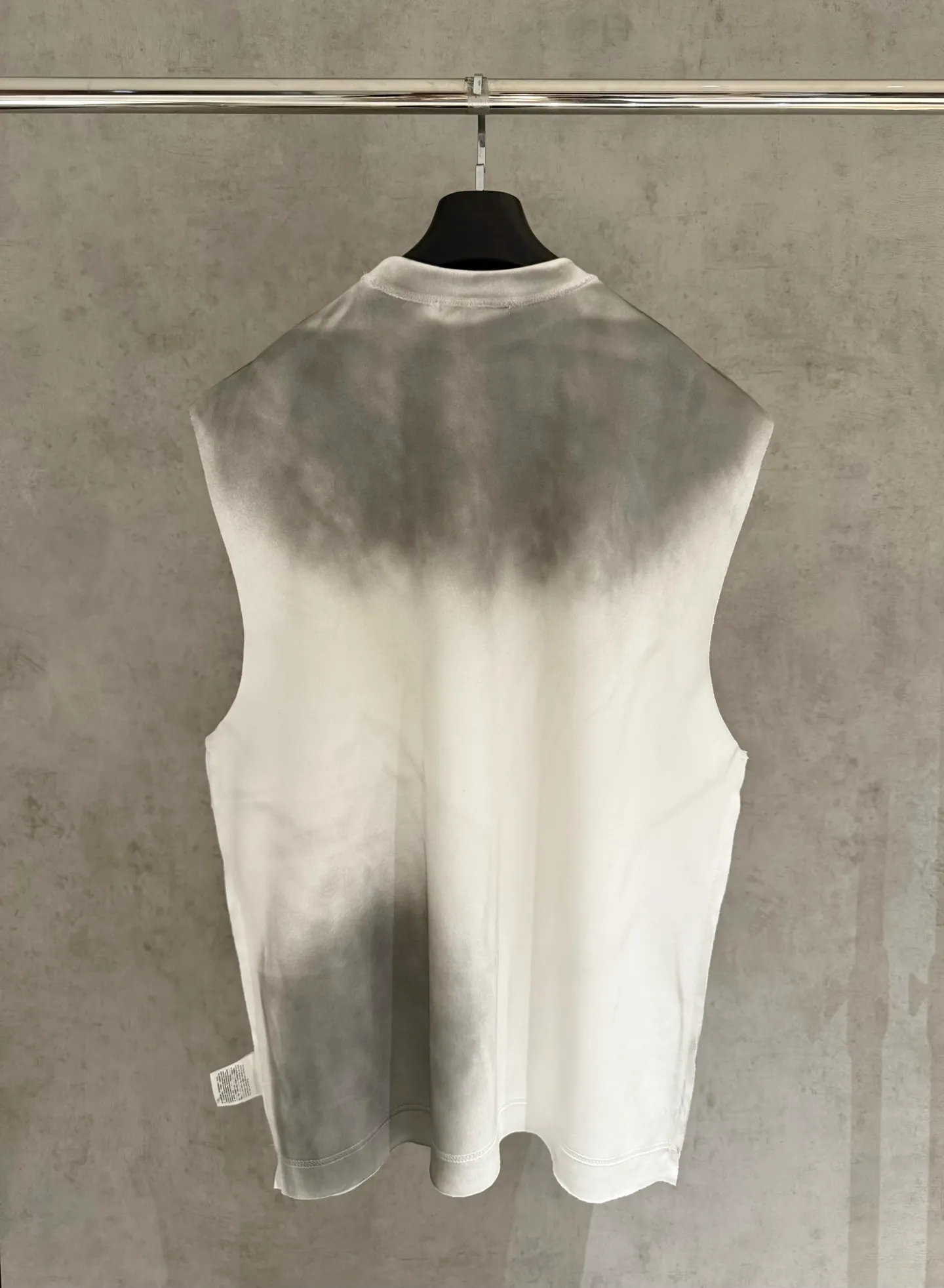🅿️200 [Strict quality control] CH Crow Heart Sleeveless Round Neck T-shirt 320g heavy-duty composite fabric The upper body is wide and stylish Ice-feeling experience on the inside Waist side splicing tailoring Spray horse slip plus burning process The oversize version highlights the trendy design Size: L-4XL